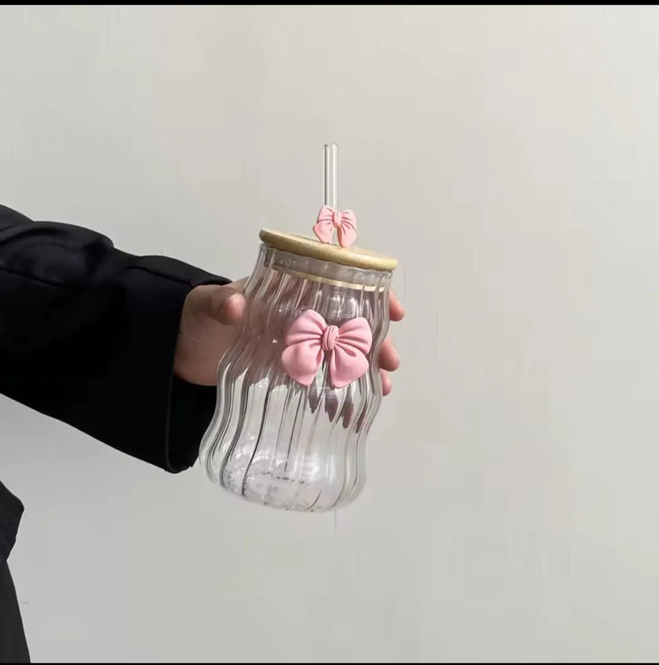 Bow Glass Water Cup with Straw – Cute Drinking Cup (400ml)