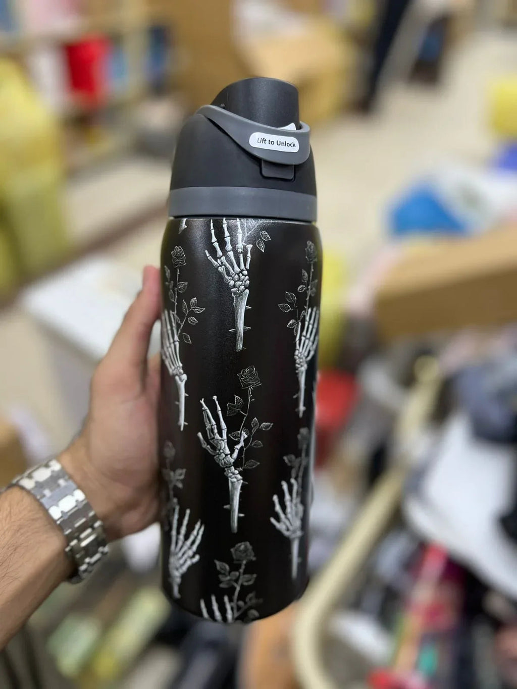 Premium Skeleton Hand 32oz Owala Bottle – Unique Water Bottle (950ml)