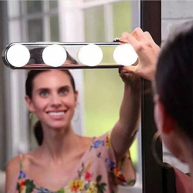 4 Bulb Makeup Mirror Light for Perfect Lighting