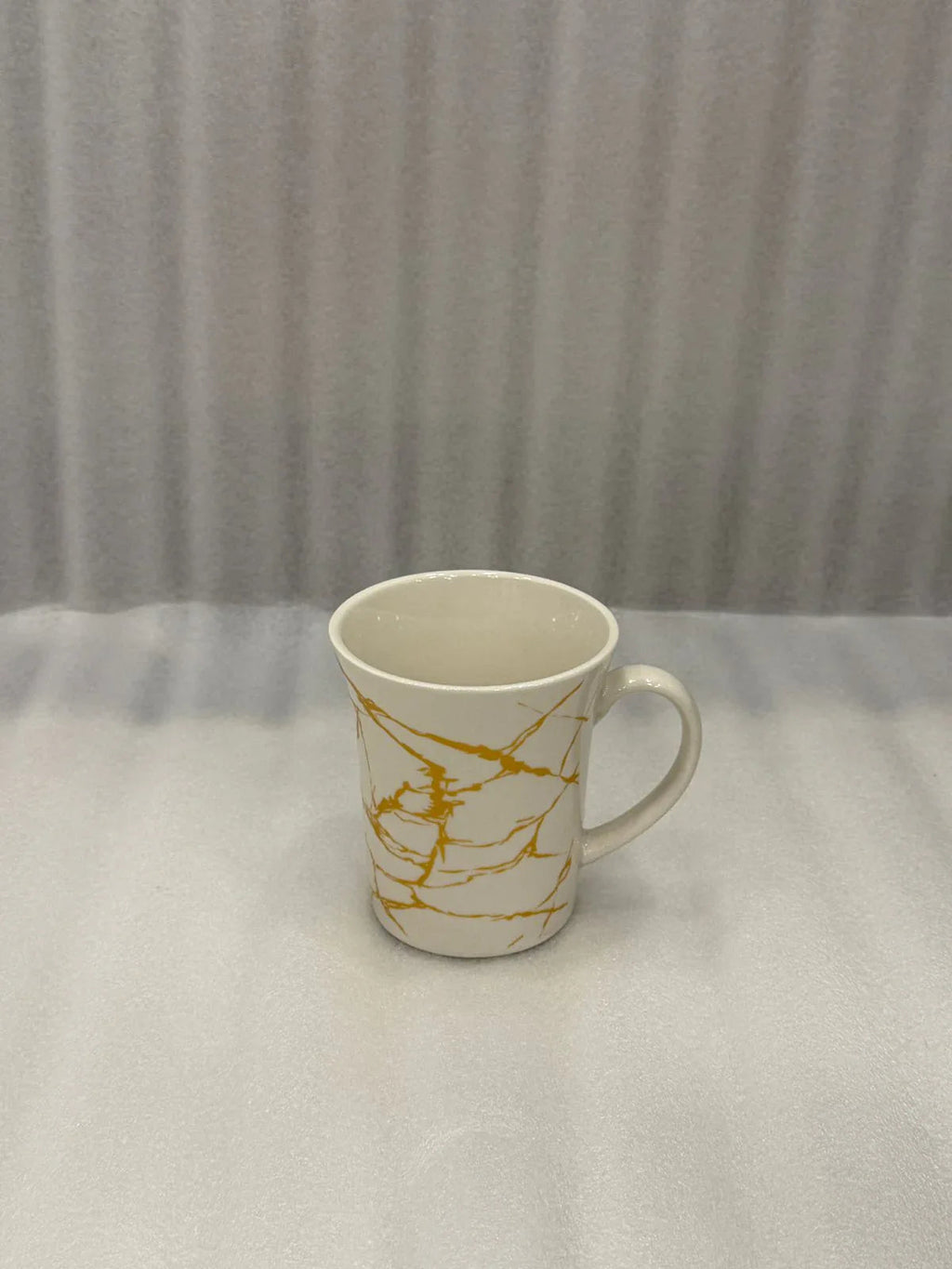 White & Gold Marble Mug – Elegant Ceramic Drinkware
