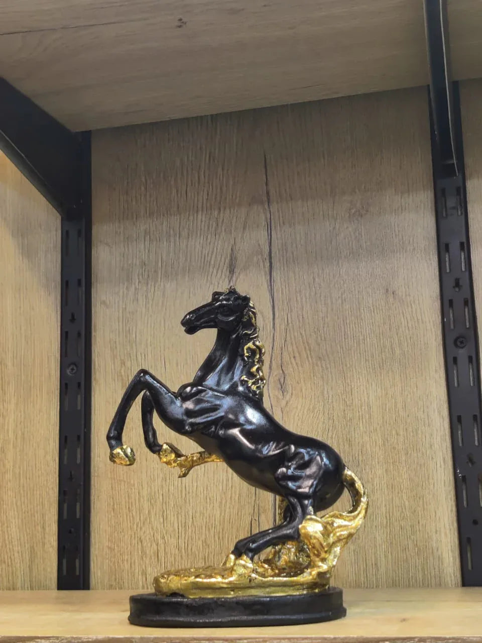 Royal Golden Horse Decor Statue – Small Elegant Figurine