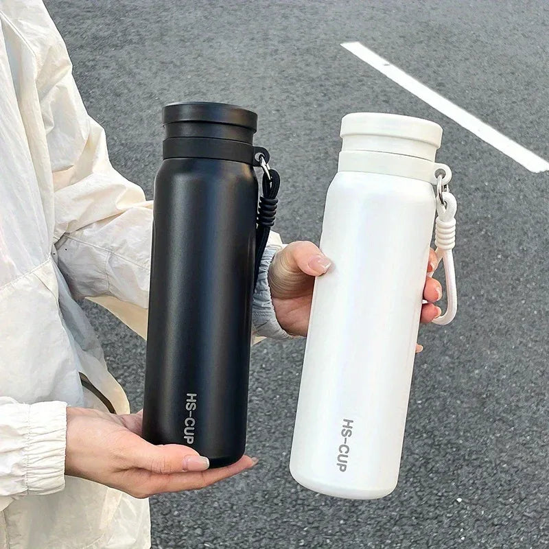 800ml Insulated Water Bottle with Tea Strainer (Random color)