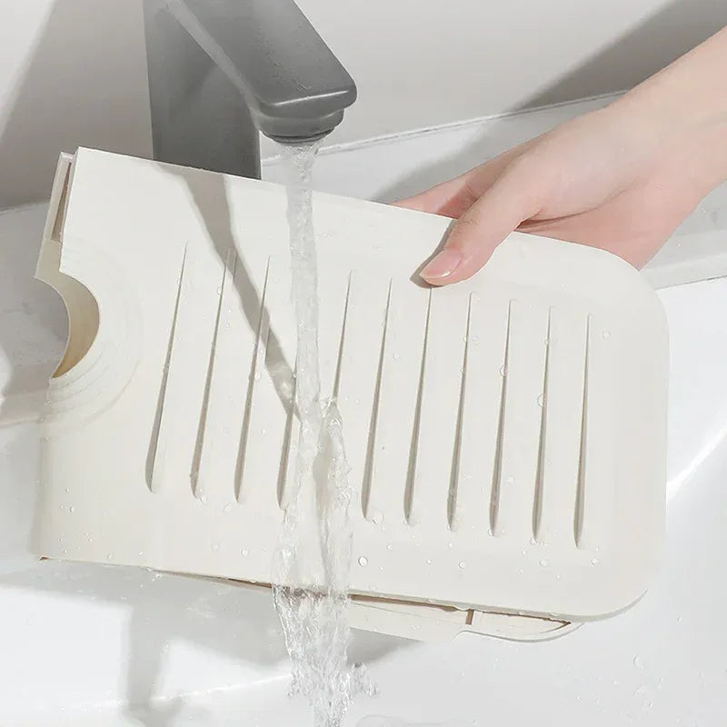 Kitchen Silicone Splash Pad – Sink Faucet Protector
