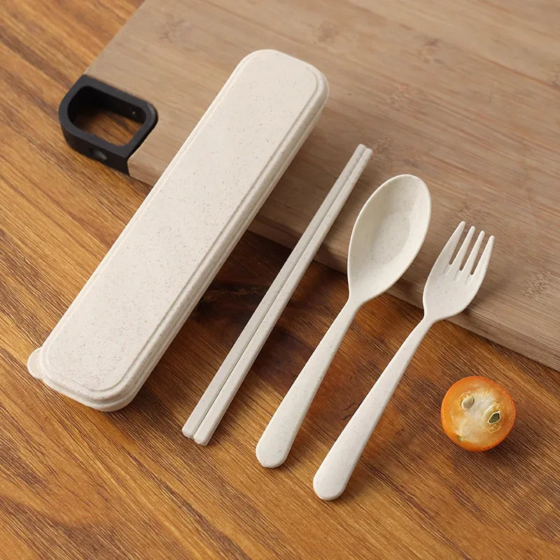 3pcs Portable Tableware Set – Spoon, Fork & Chopsticks (Random Color)