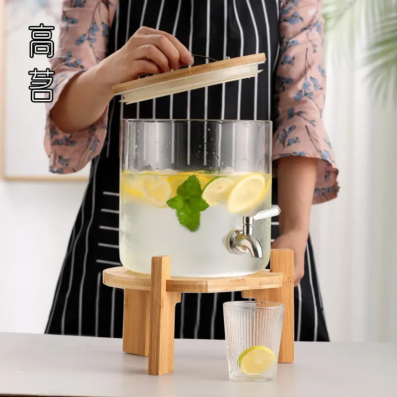 Luxury Glass Juice Container – Silver Wood Cap