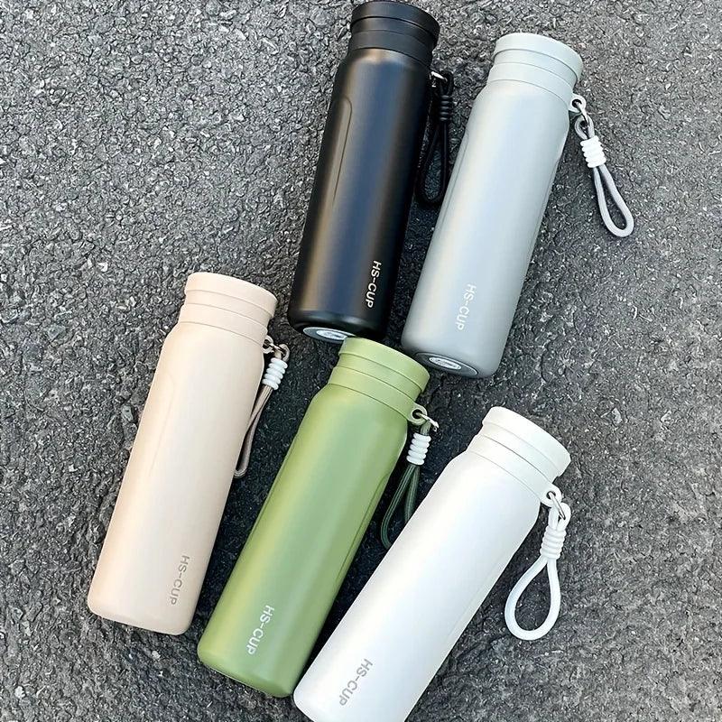 800ml Insulated Water Bottle with Tea Strainer (Random color)