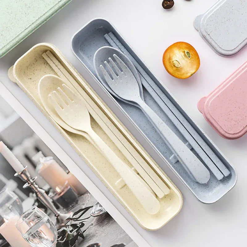 3pcs Portable Tableware Set – Spoon, Fork & Chopsticks (Random Color)