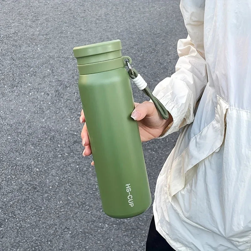 800ml Insulated Water Bottle with Tea Strainer (Random color)