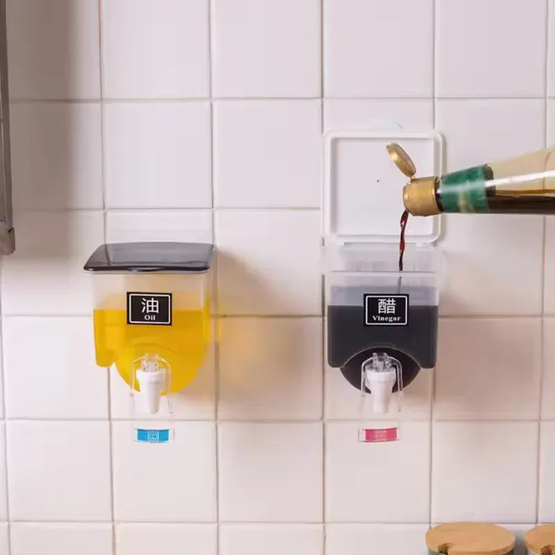 Wall-Mounted 650ml Oil Dispenser – Space-Saving Kitchen Storage Bottle