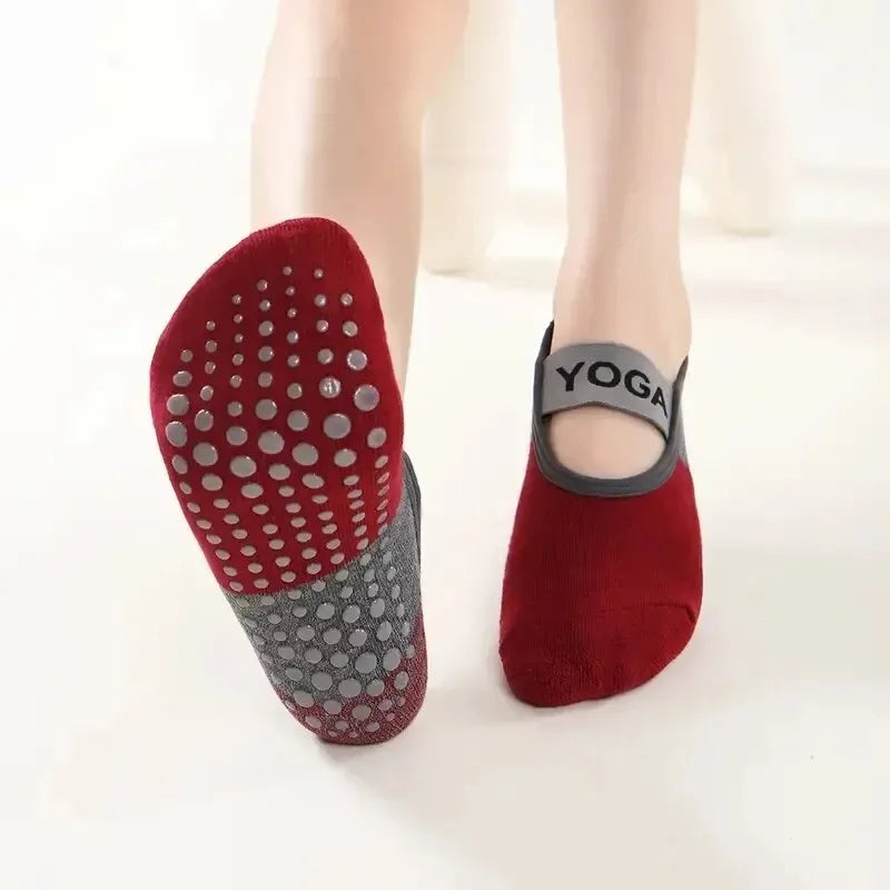 Women’s Anti-Slip Yoga & Pilates Socks – Cotton Fitness (Random Color)