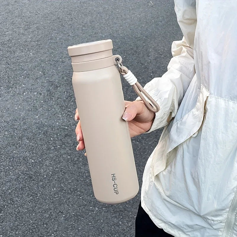 800ml Insulated Water Bottle with Tea Strainer (Random color)