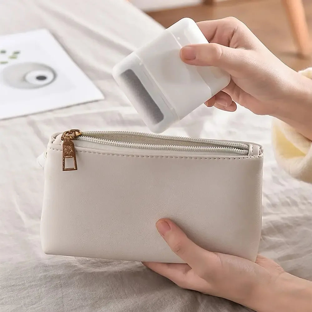Mini Lint Remover Roller – Portable Manual Fabric Shaver for Clothes