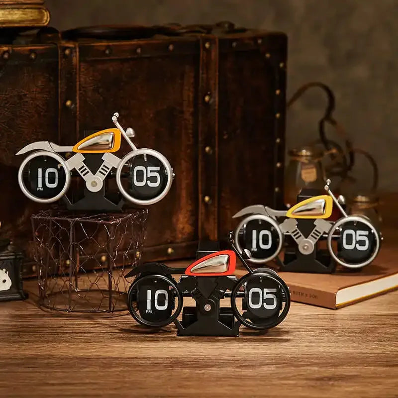 Vintage Motorcycle Flip Clock – Silent Mechanical Table Clock for Home & Office Décor (Random Color)