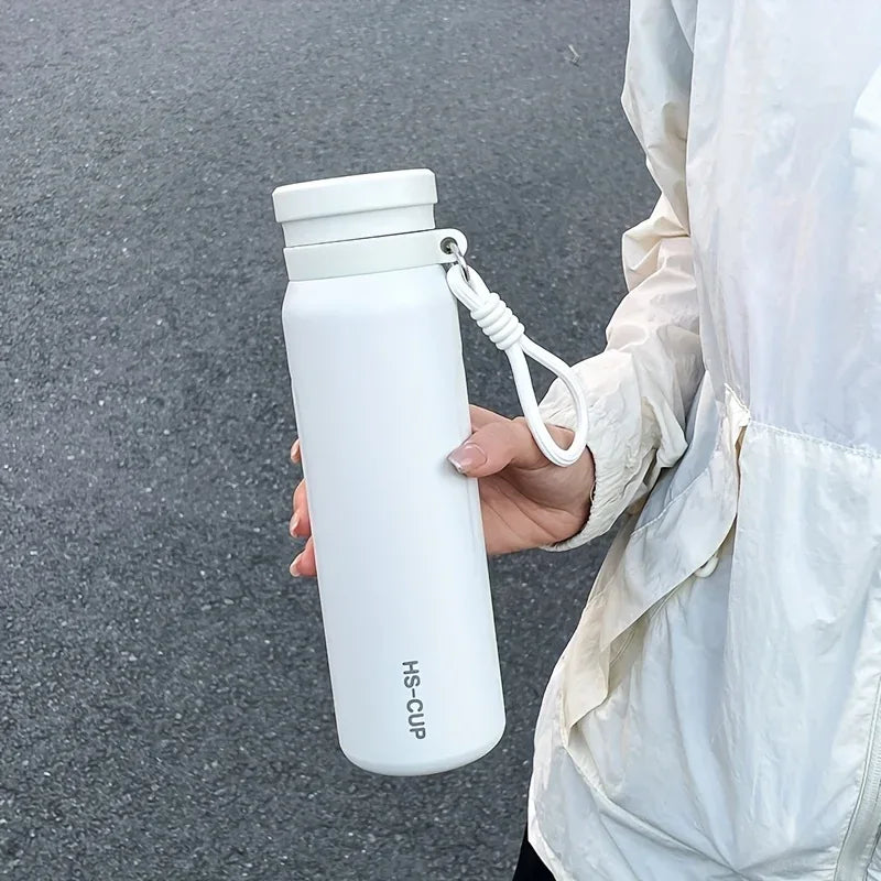 800ml Insulated Water Bottle with Tea Strainer (Random color)