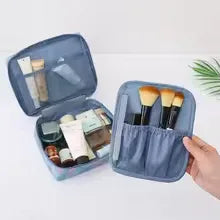 Portable Cosmetic Storage Bag – Large Capacity Multi-Compartment Travel Organizer (Random)