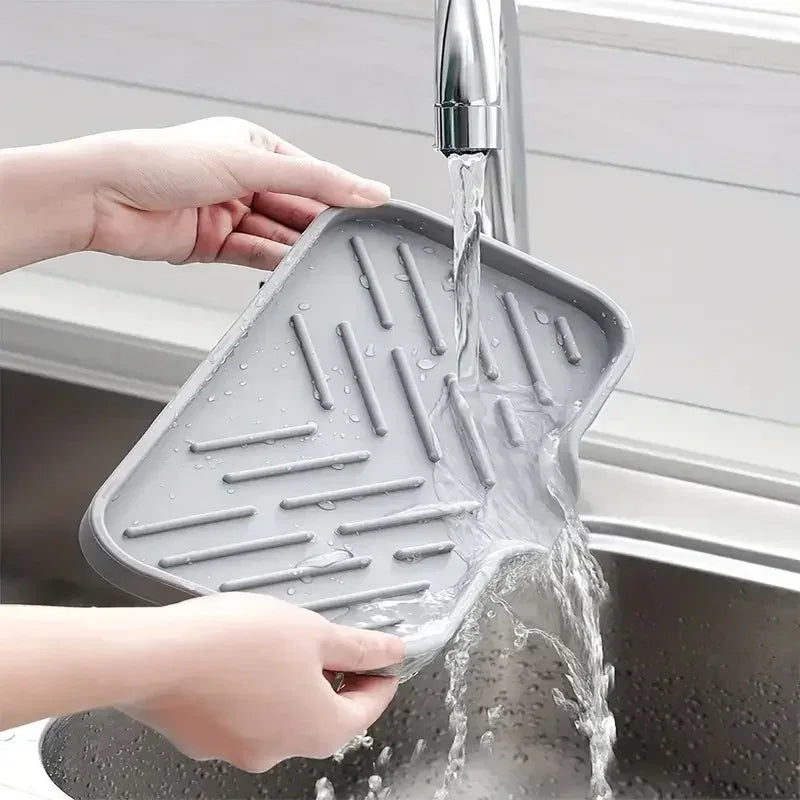 Silicone Sink Tray – Self-Draining Kitchen Sponge & Soap Holder