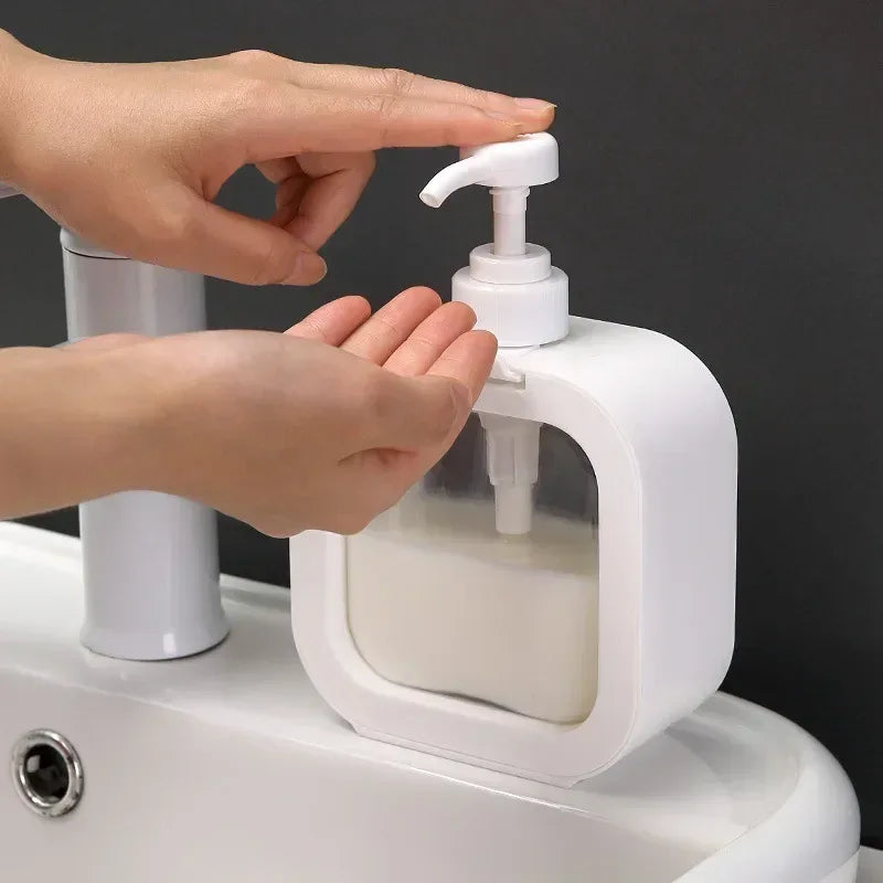 Portable Refillable Bath Pump Bottle – Travel Shower Gel Dispenser