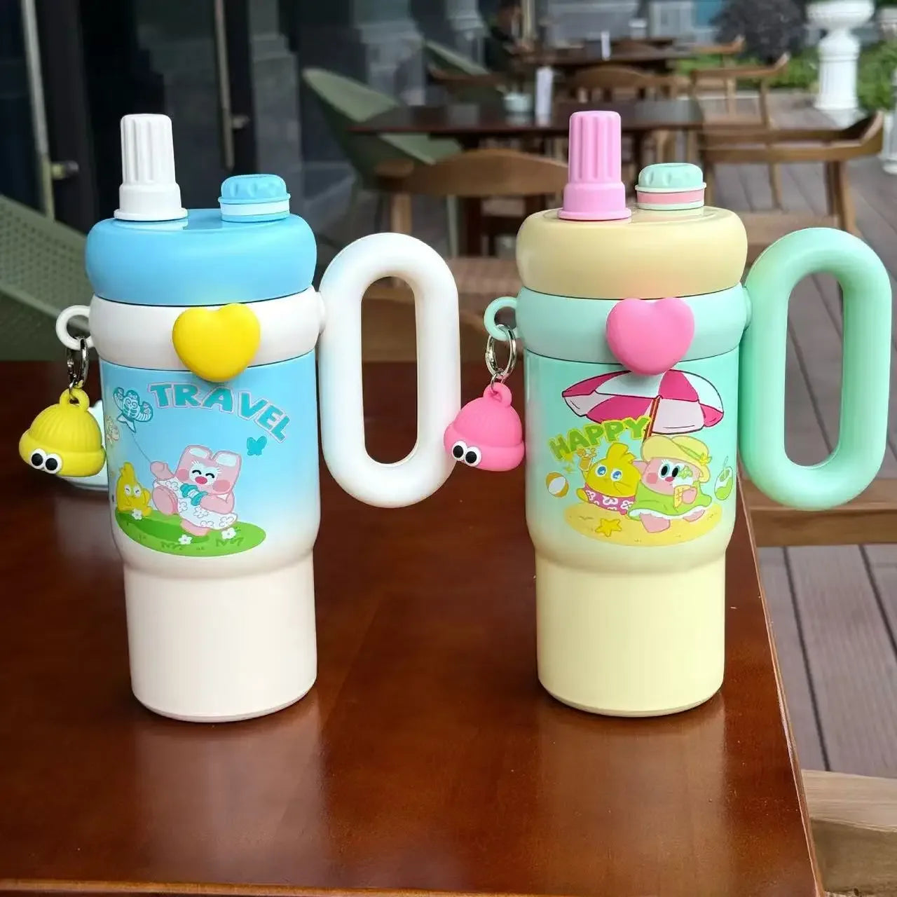 Large Cartoon Straw Cup – Insulated Water Bottle (Random Color)
