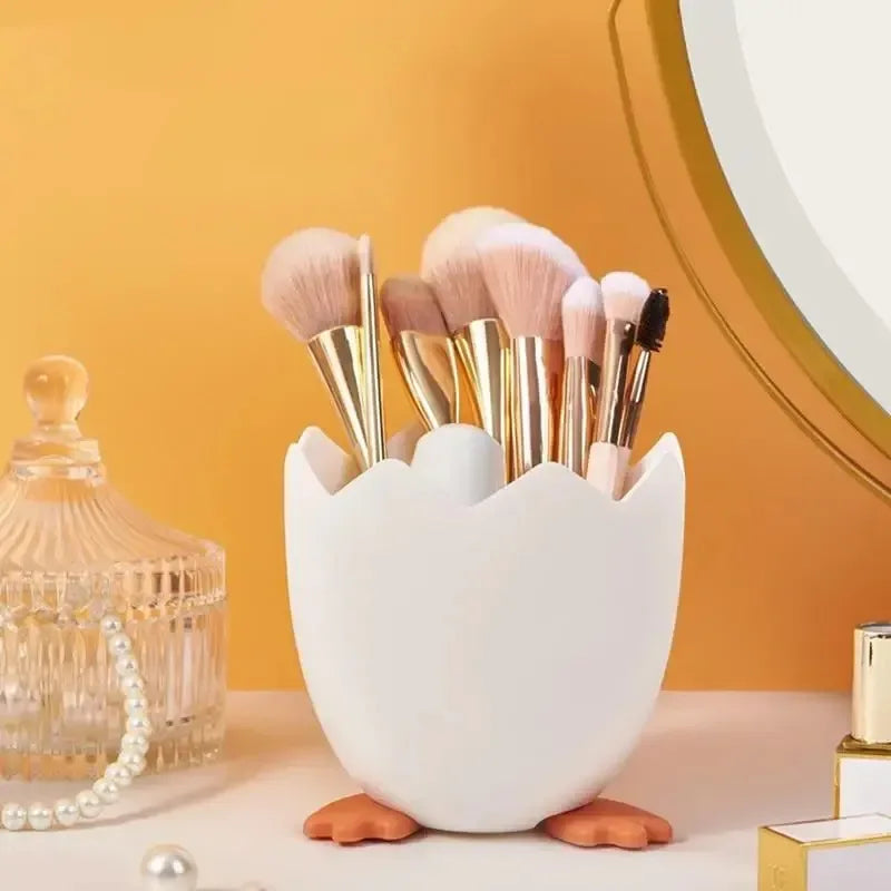 Eggshell Pen Holder – Multi-Functional Desk Organizer for Stationery & Makeup Brushes