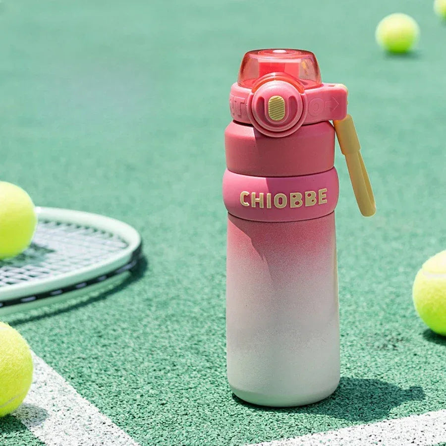 Large Capacity Stainless Steel Insulated Water Bottle 560ml (Random Color)