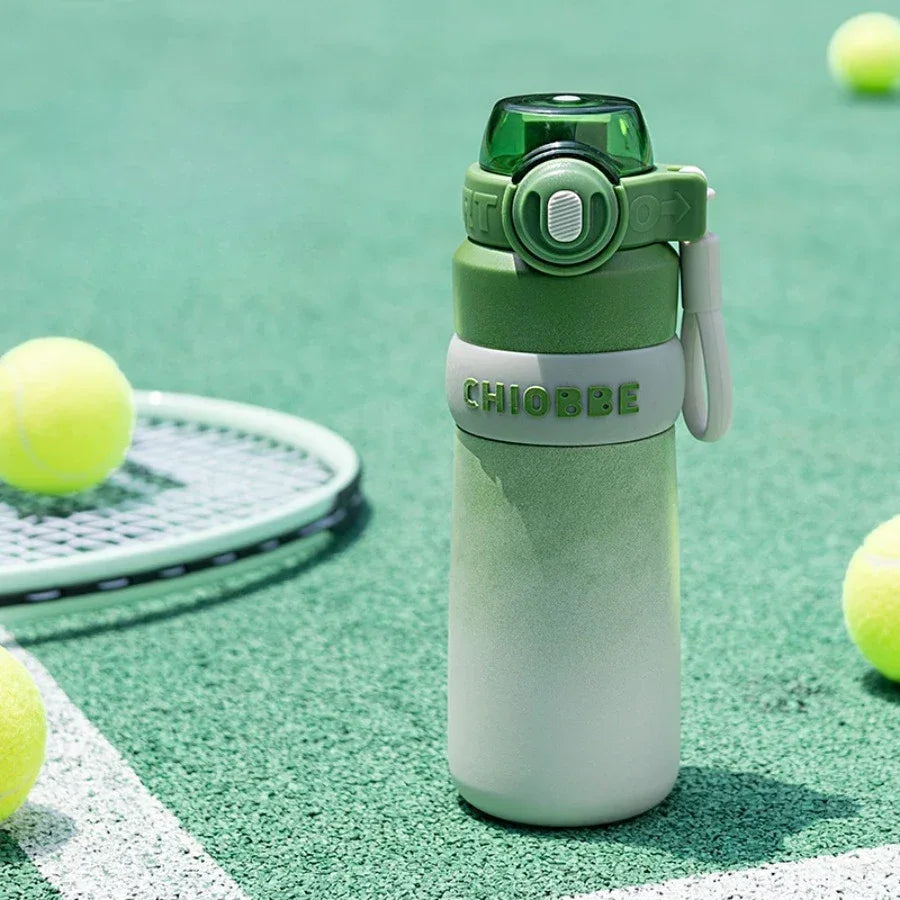 Large Capacity Stainless Steel Insulated Water Bottle 560ml (Random Color)