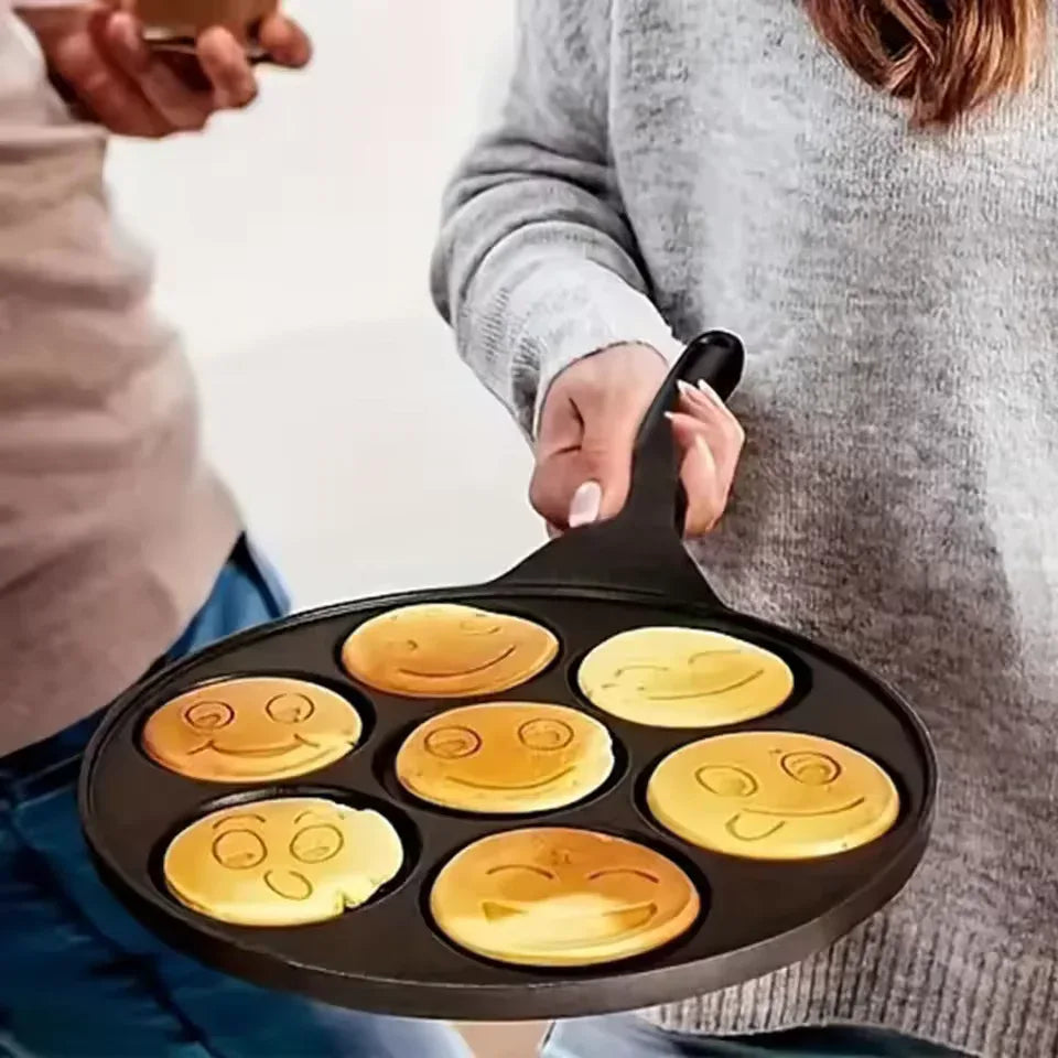 Non-Stick 7-Slot Smiley Face Fry Pan – Pancake & Egg Mold Pan