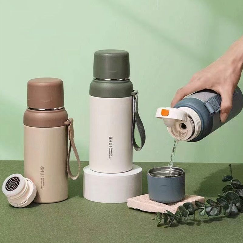 Premium PureSip Vacuum Thermo Bottle - 600ml Insulated (Random Color)