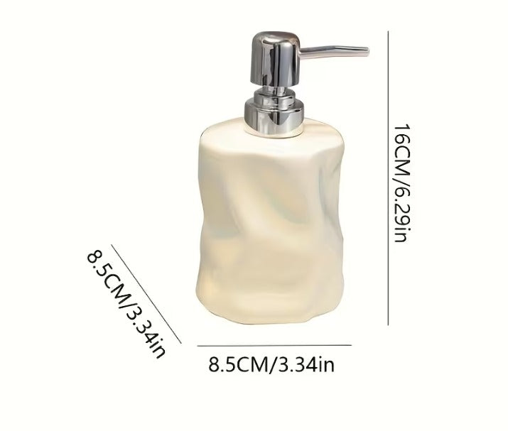 Luxury Twisted Design Soap Dispenser – Sculptural Resin Liquid Pump