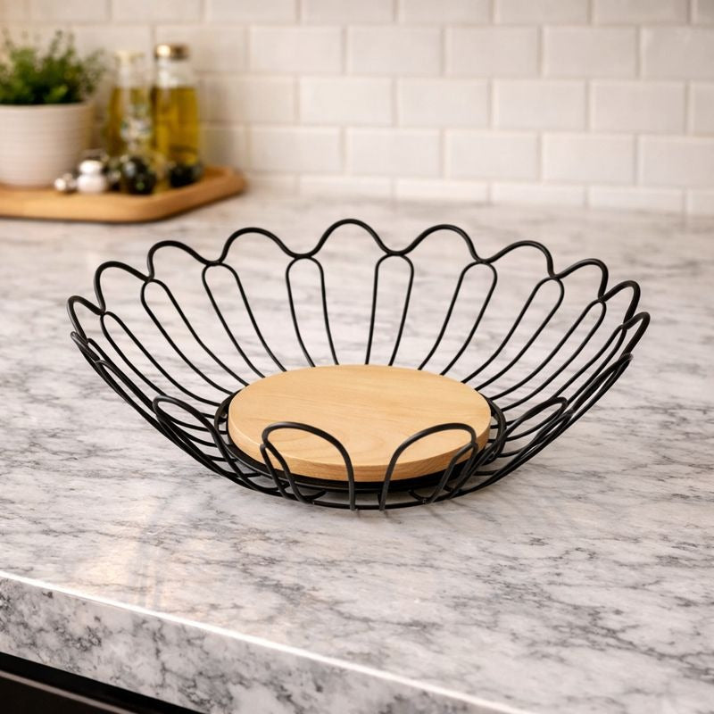 Leaf Shaped Metallic & Oak Fruit Basket – Nature-Inspired Kitchen Decor
