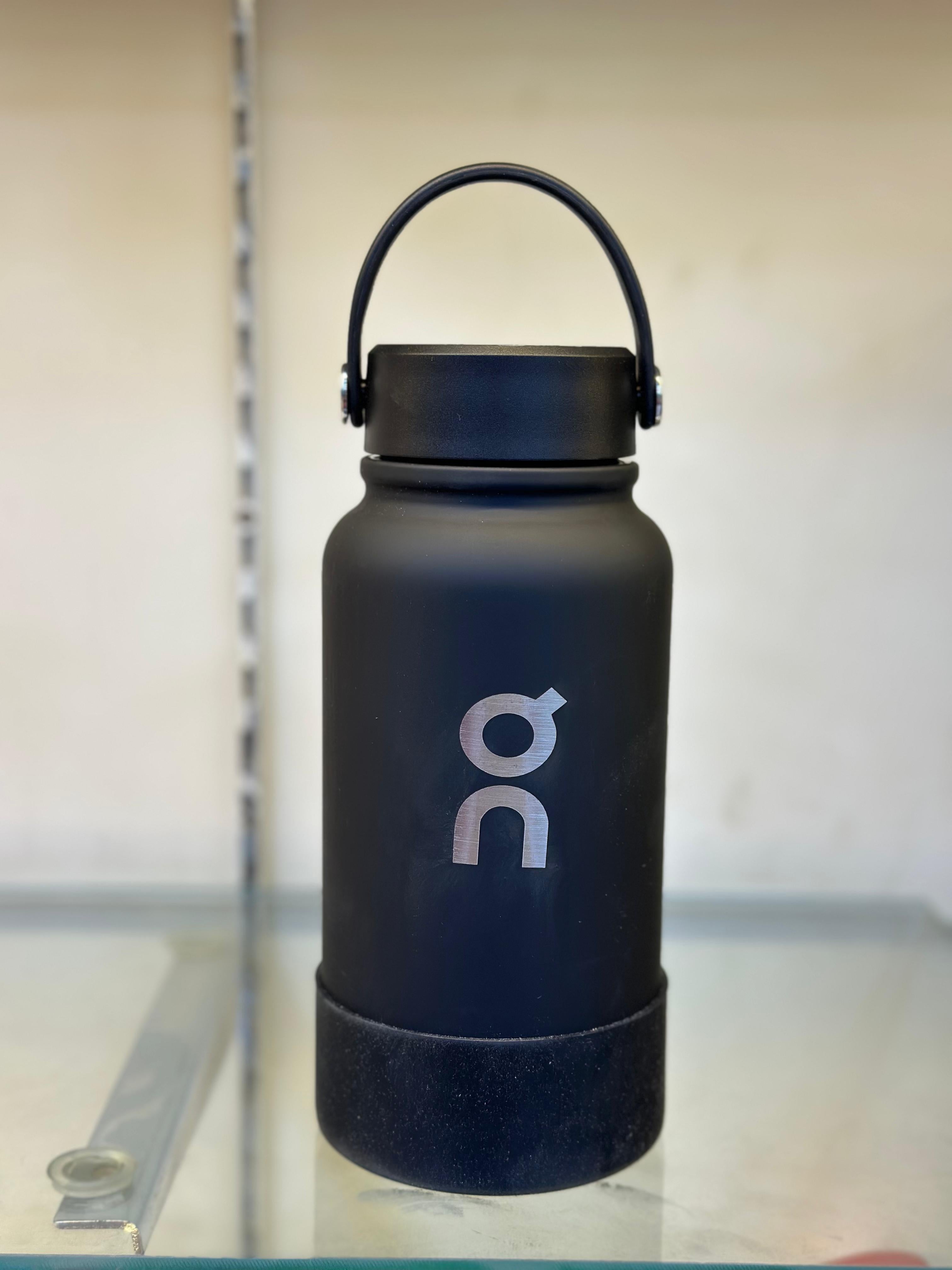 On Cloud Premium Insulated Water Bottle – Lightweight Hydration