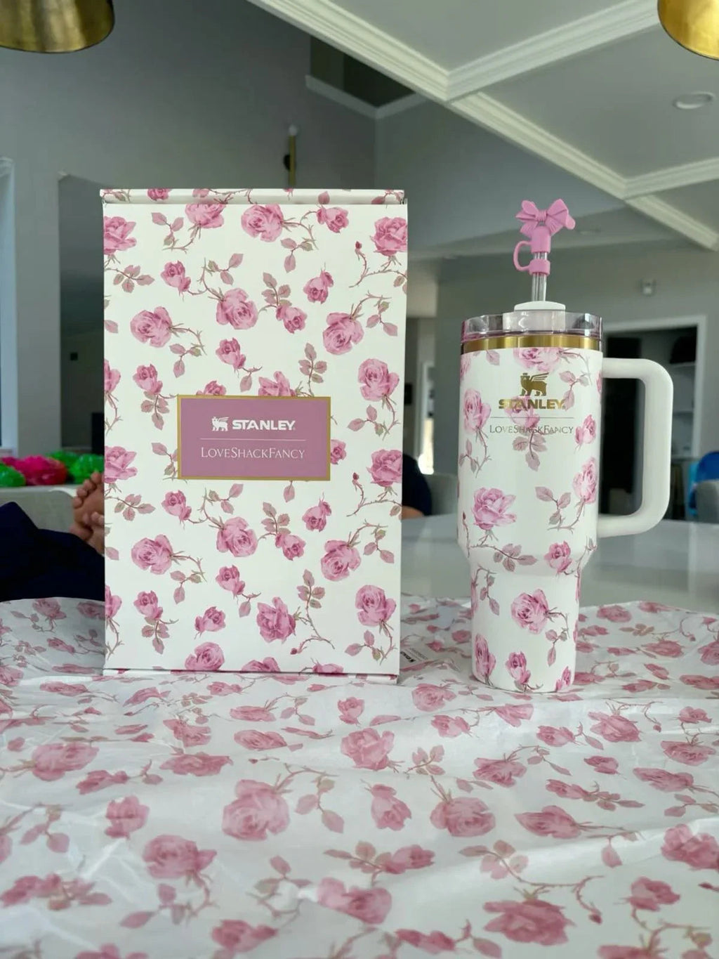 Stainless Steel Flower Tumbler - Floral Design, Durable & Stylish (1.18L)