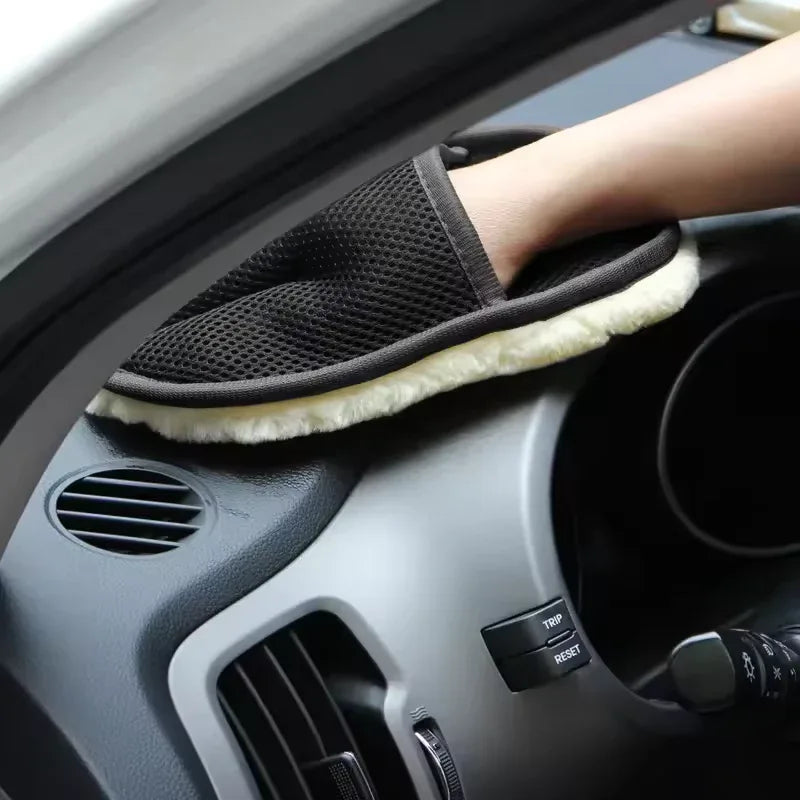 Soft Car Washing Gloves for Effective Cleaning