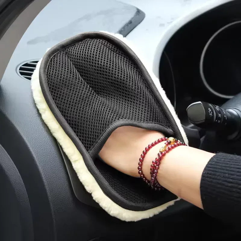 Soft Car Washing Gloves for Effective Cleaning