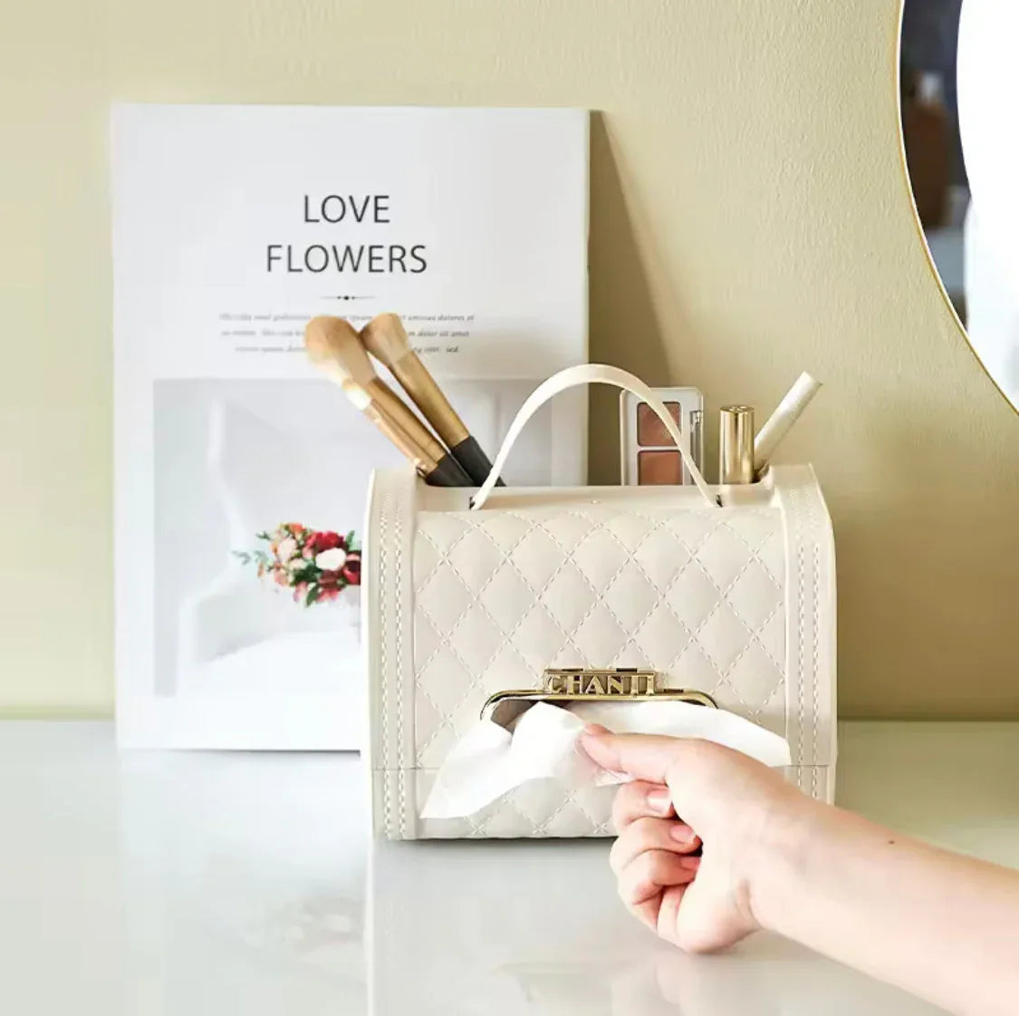 Handbag Tissue Box Holder with Elegant Design