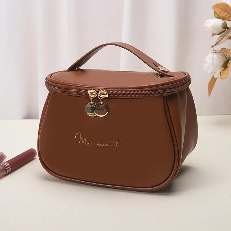 Portable Makeup Case with Zipper - Stylish & Compact