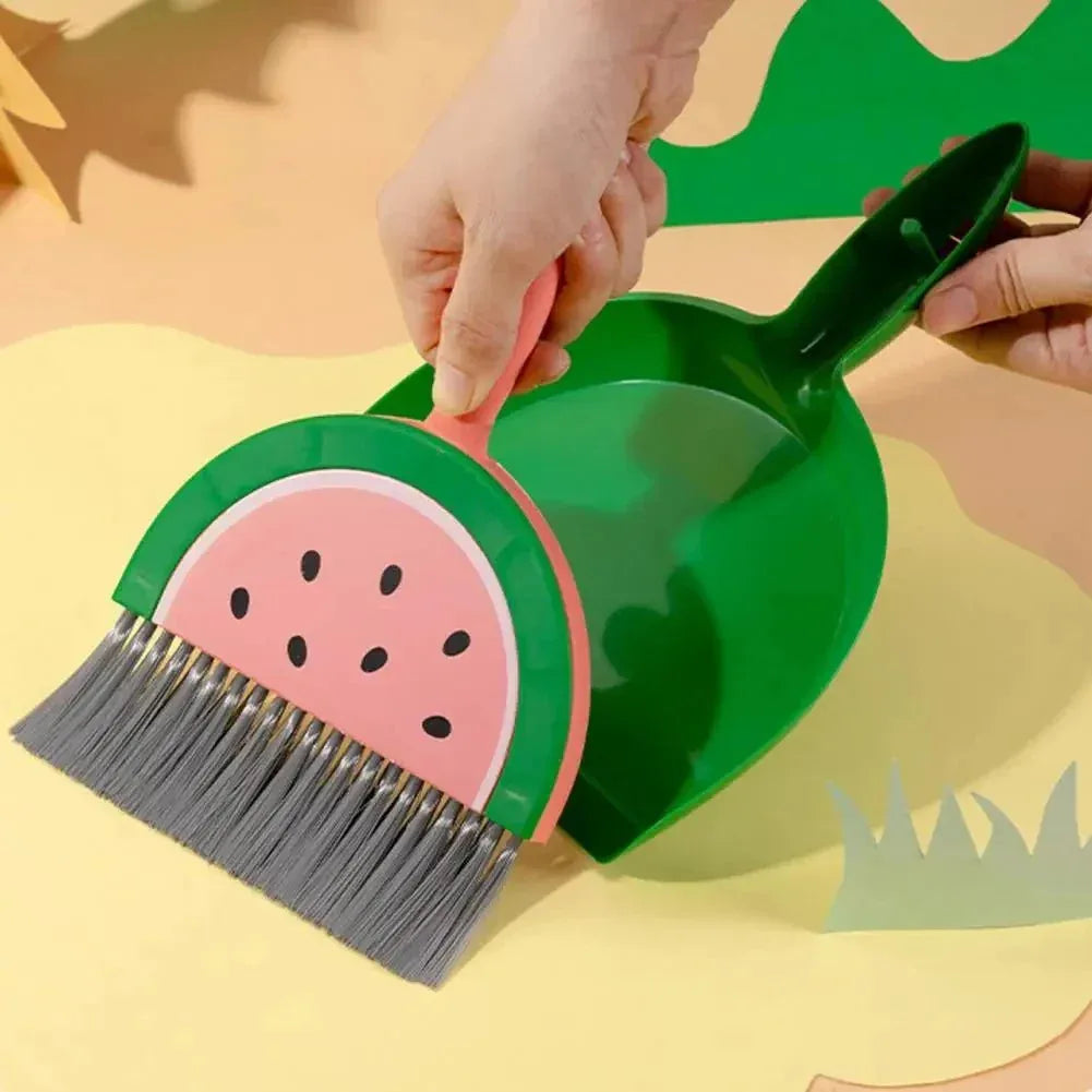Mini Desktop Broom & Dustpan Set – Funny Fruit Pattern