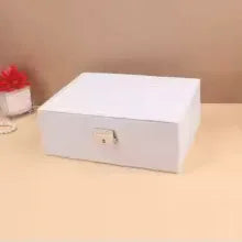 Portable Jewelry Box for Girls – Compact & Stylish