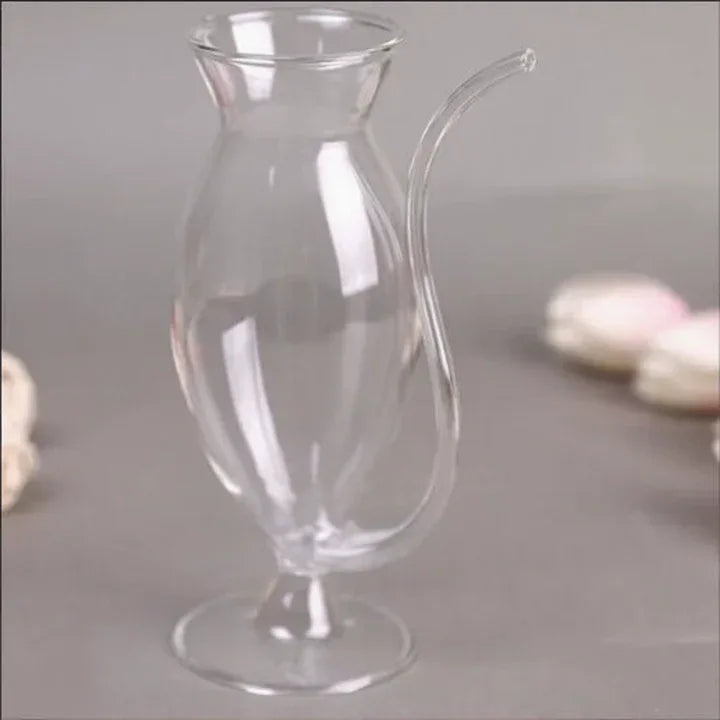 Curved Straw Cocktail Glass – 320ml Stylish Drinkware