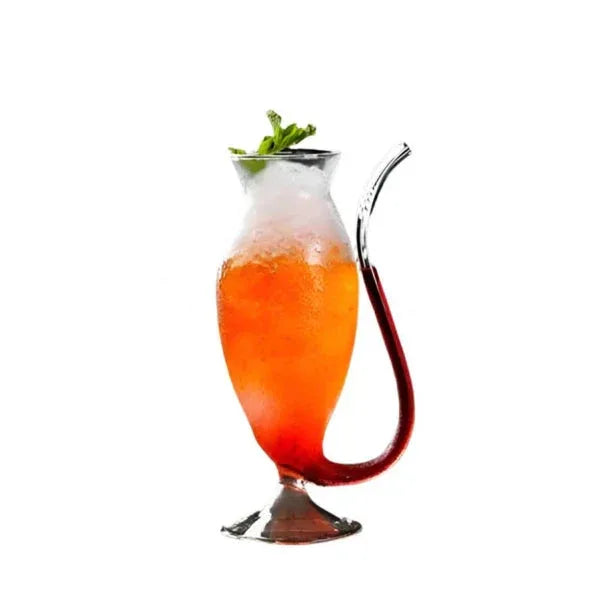 Curved Straw Cocktail Glass – 320ml Stylish Drinkware