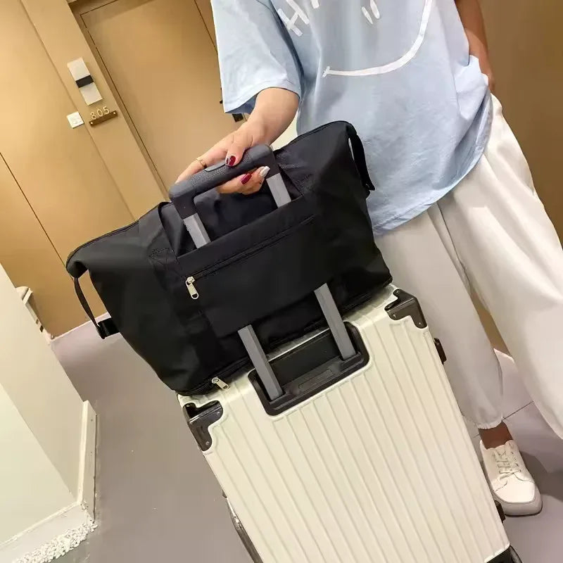 Large Capacity Travel Bag – Stylish & Spacious